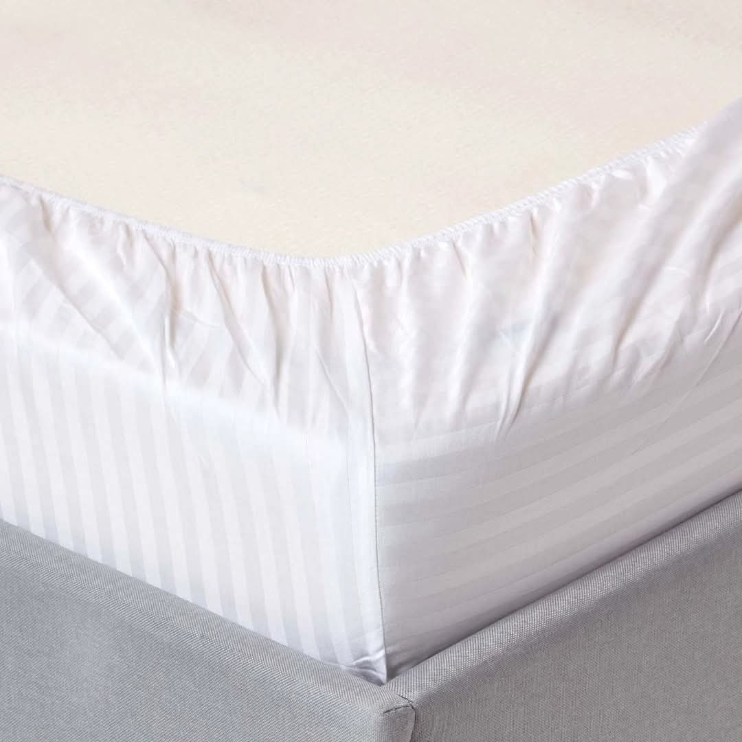 7*8 Fitted and flat bedsheets with cases