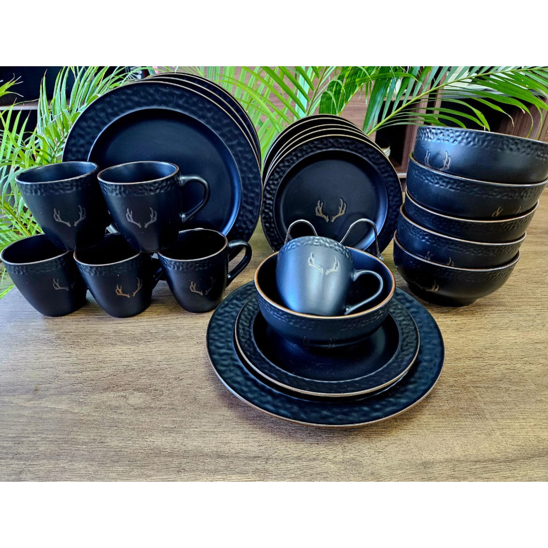 Black Dinner Set 
