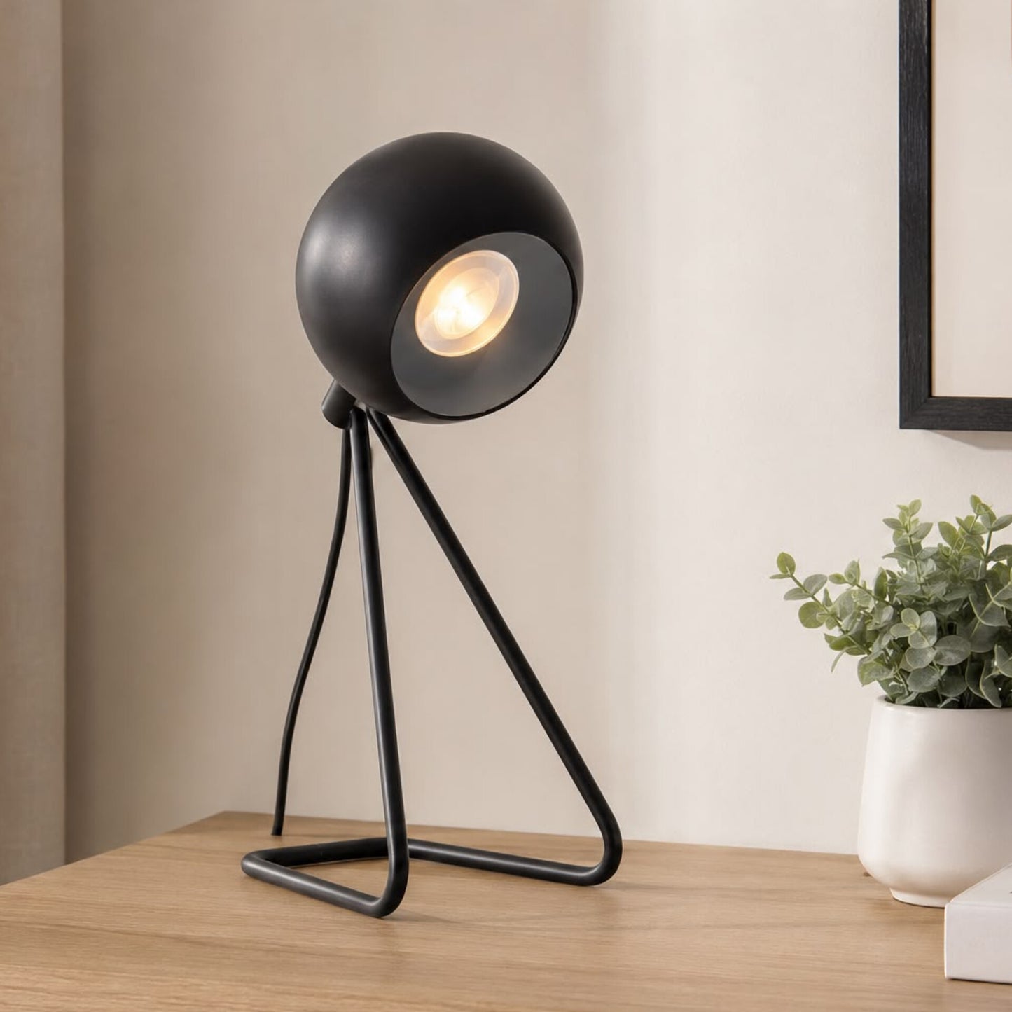 Spotlight Table Lamp