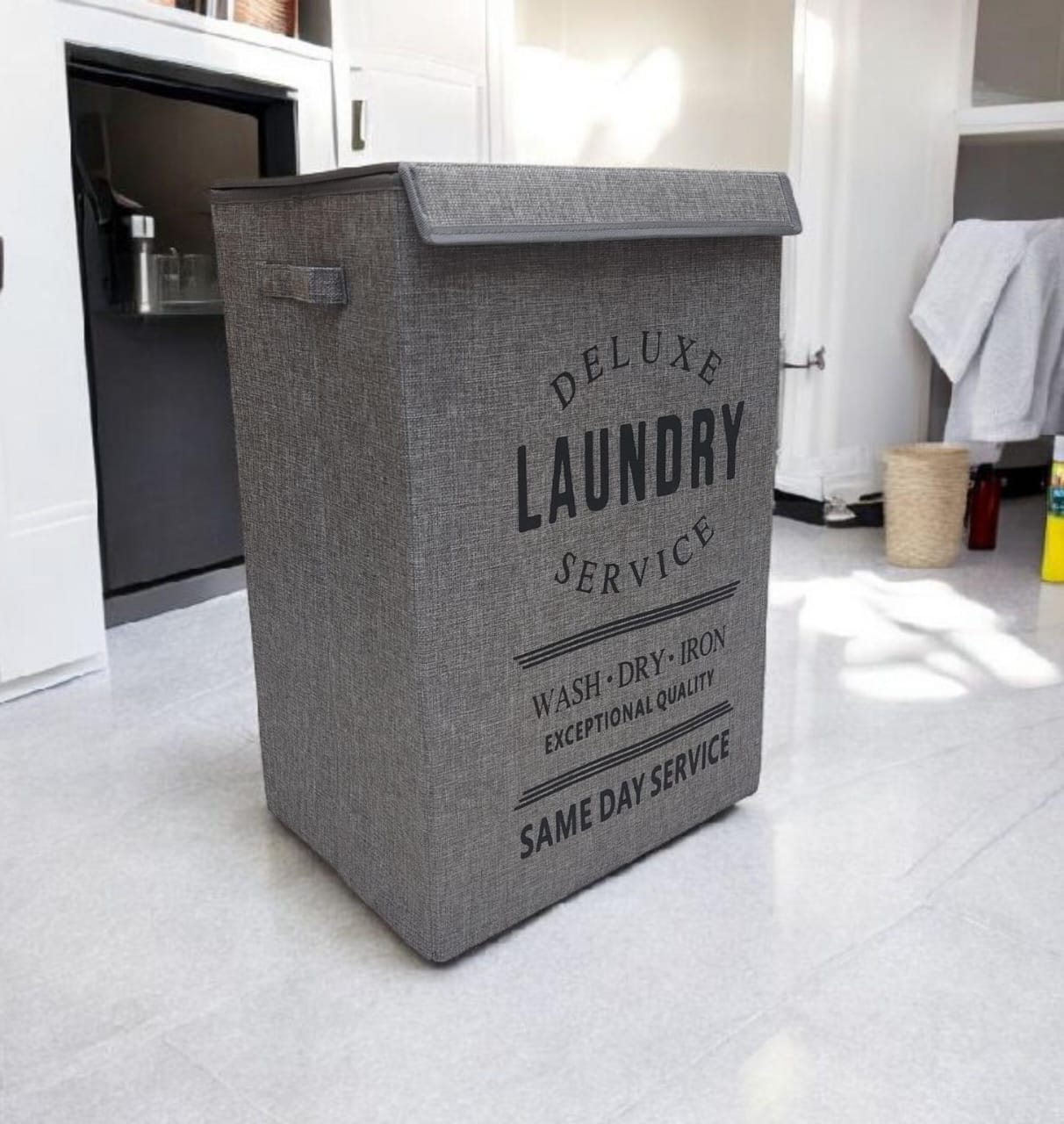 Collapsible laundry basket