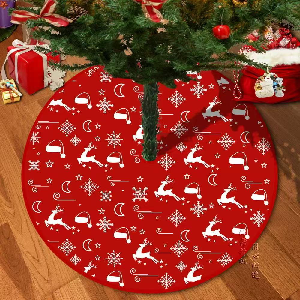 Red christmas tree skirt