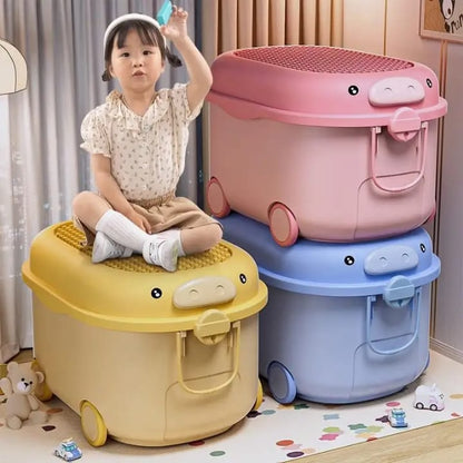 Portable baby storage box