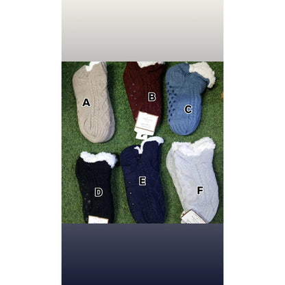 Fluffy indoor shoes like socks
