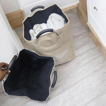 Laundry basket with movable wheels