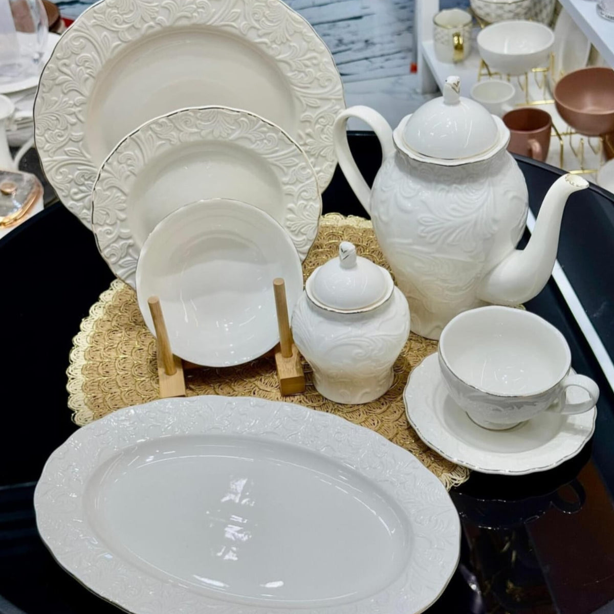 39Pcs White Porcelain Embossed Ceramic Dinner Set With Gold Rim