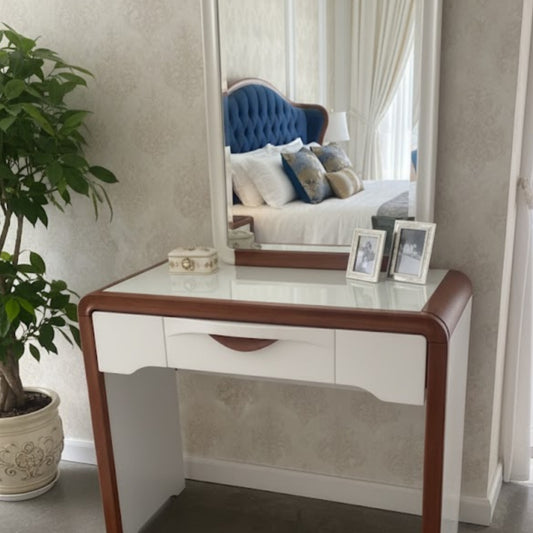 Ash tree dressing table