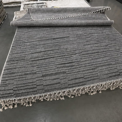 8*11 Bohemian Carpet With Tassels
