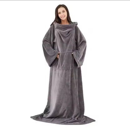 Wearable winter fleece blanket with sleeves and pockets