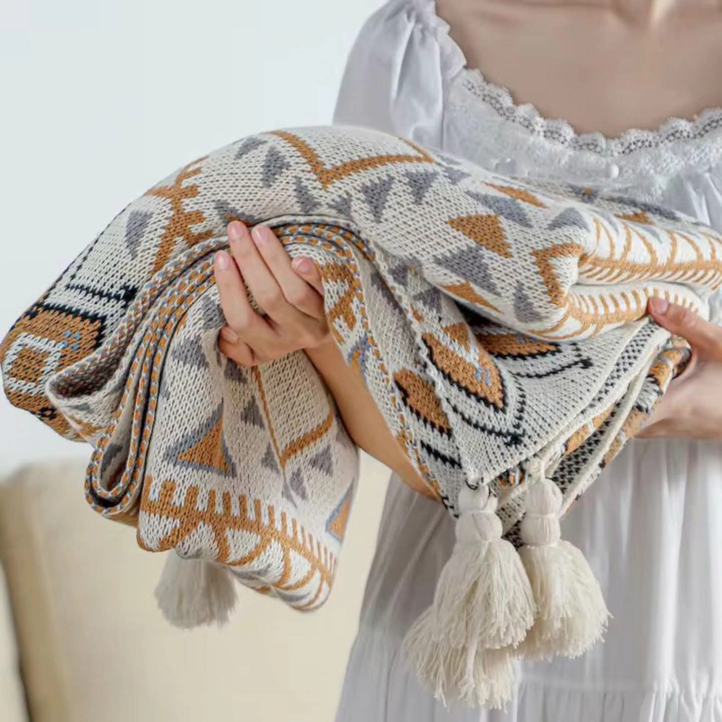Patterned Tassel Throw Blanket