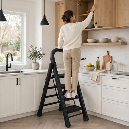 4Steps Folding Ladder With Safety Handle