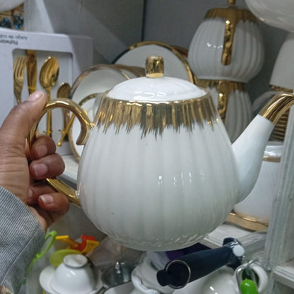 1L Gold Detail Porcelain Kettle