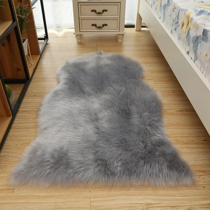 Mini faux fur rug