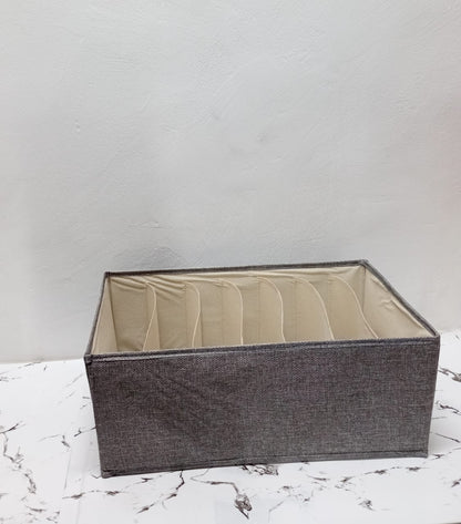 7 Grid Foldable Wardrobe Organizer