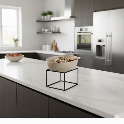 Ceramic bowl and stand