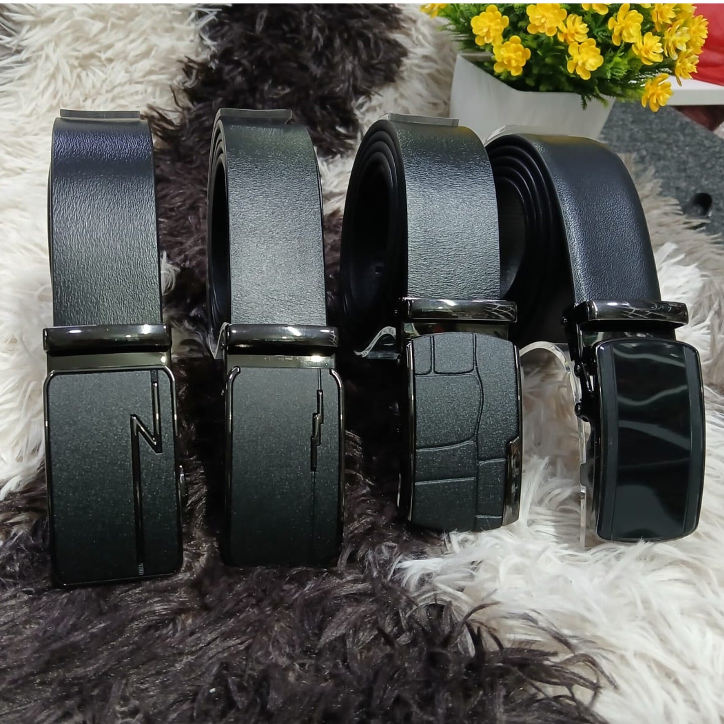 Men's leather belts