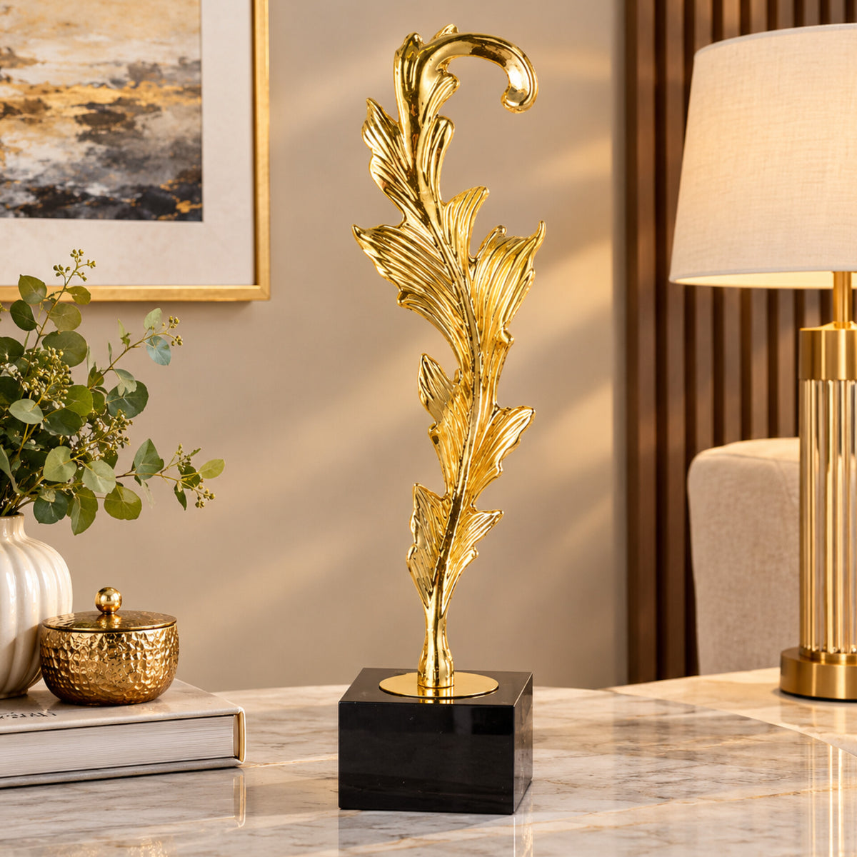 Sway Leaf Decor