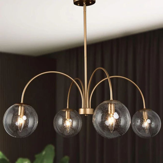 Minimalist pendant light with 4 bulbs