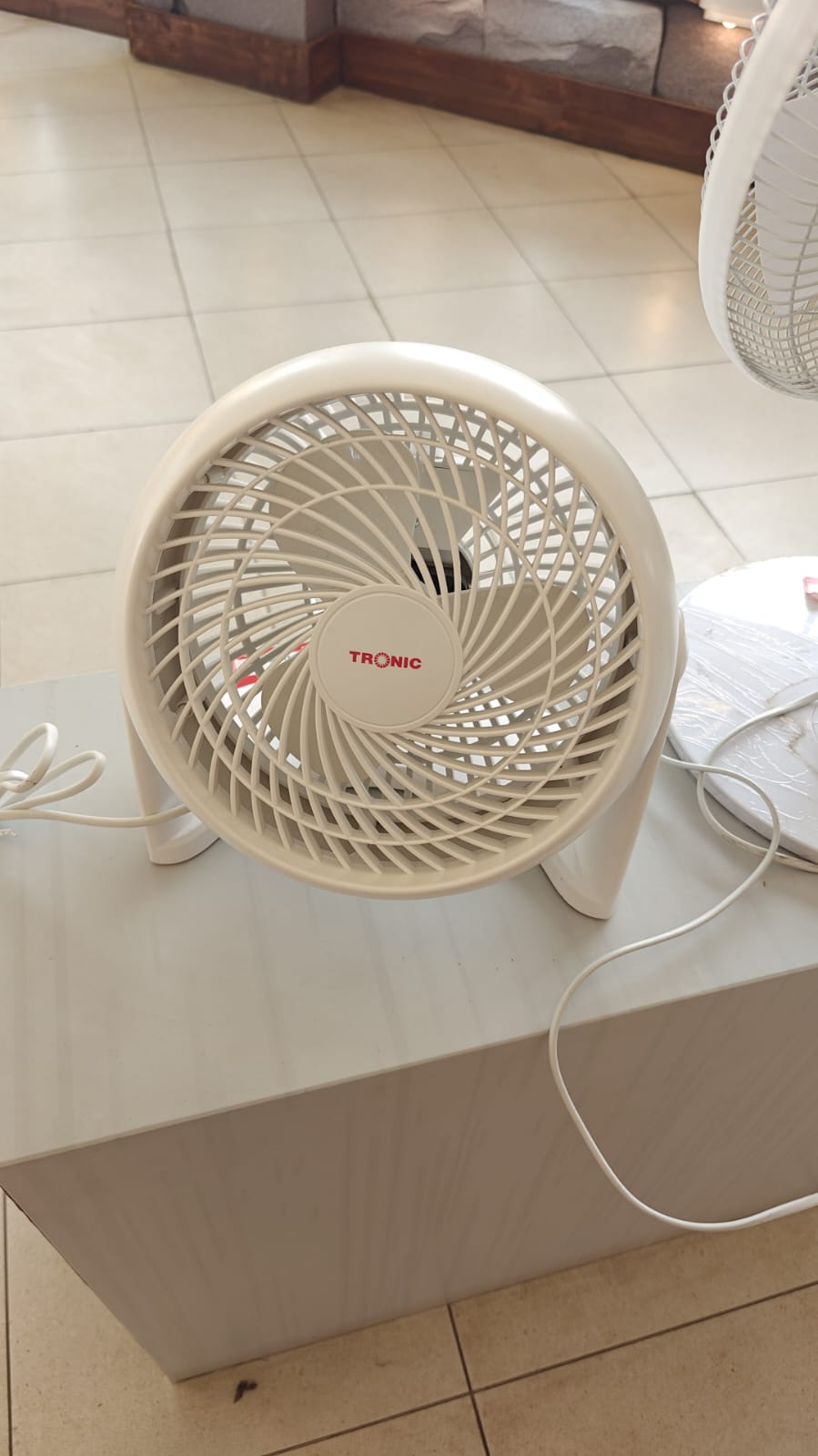 Table Fan 9 Inch DF TF09-090