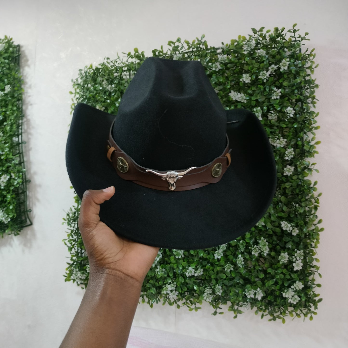 Black cowboy hat Gha