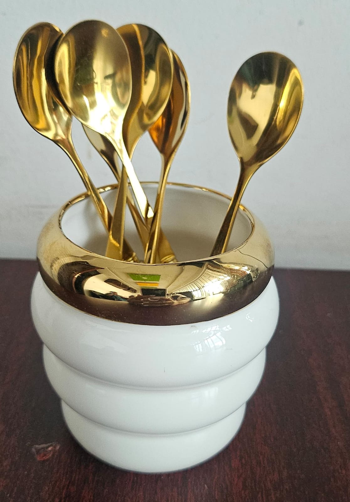 6 teaspoons with  holder set