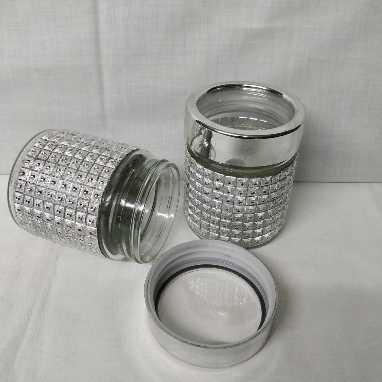Glass jar