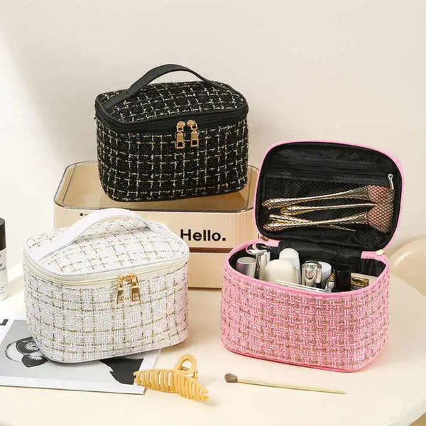 Travel cosmetics bag
