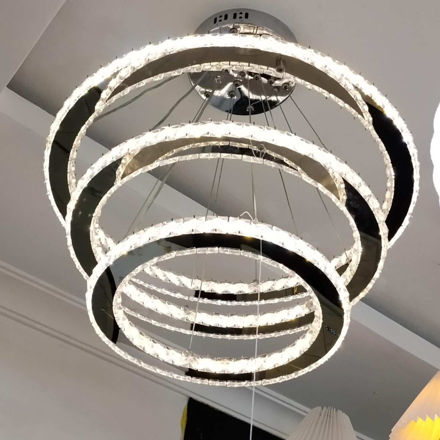 3-Tiered Ring Chandelier Lamp