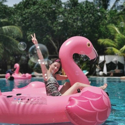 Inflatable flamingo pool float