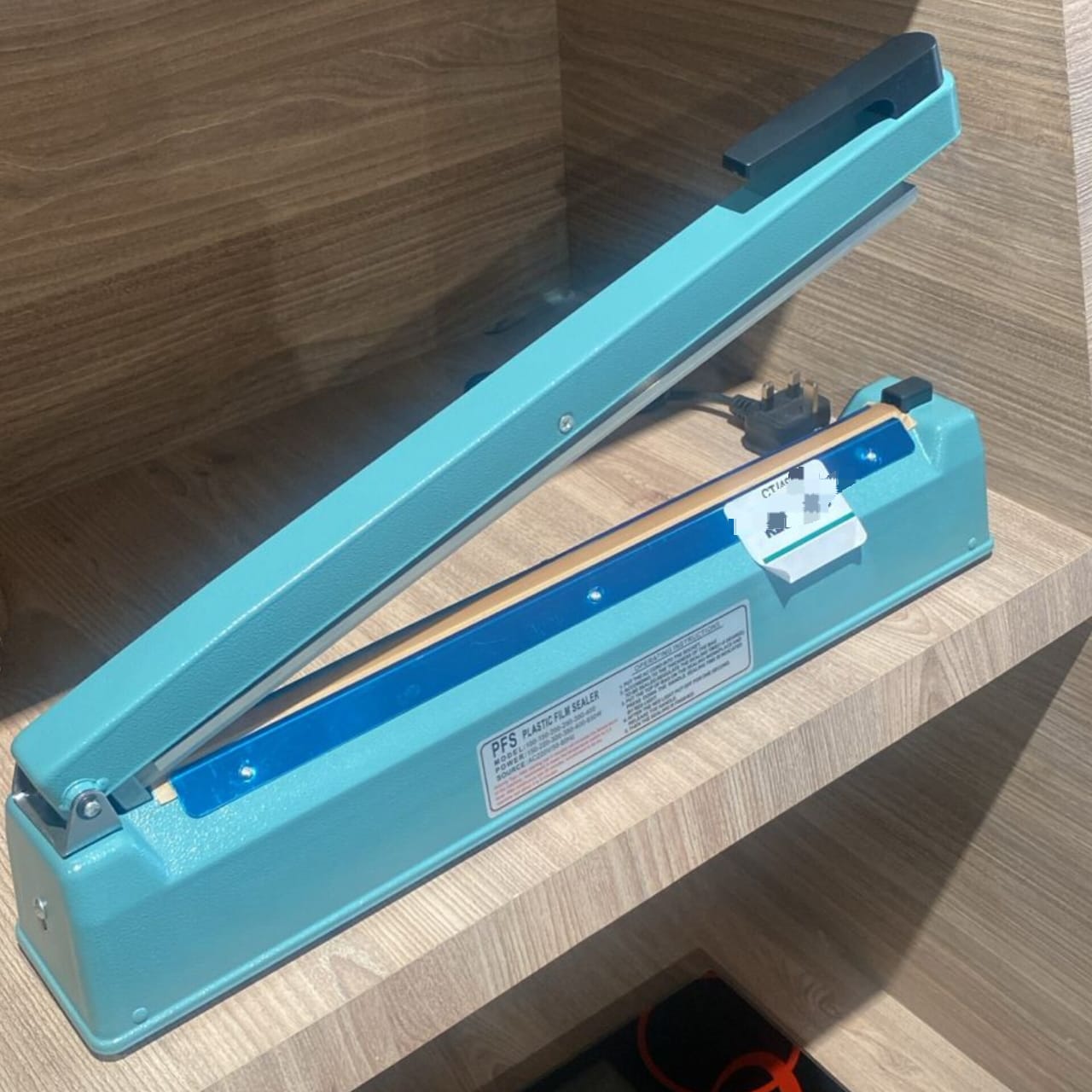 Commercial vacuum sealer