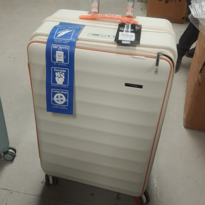 3Pcs Beige Travel Anytime Suitcases Set 28,24, 20 Inches