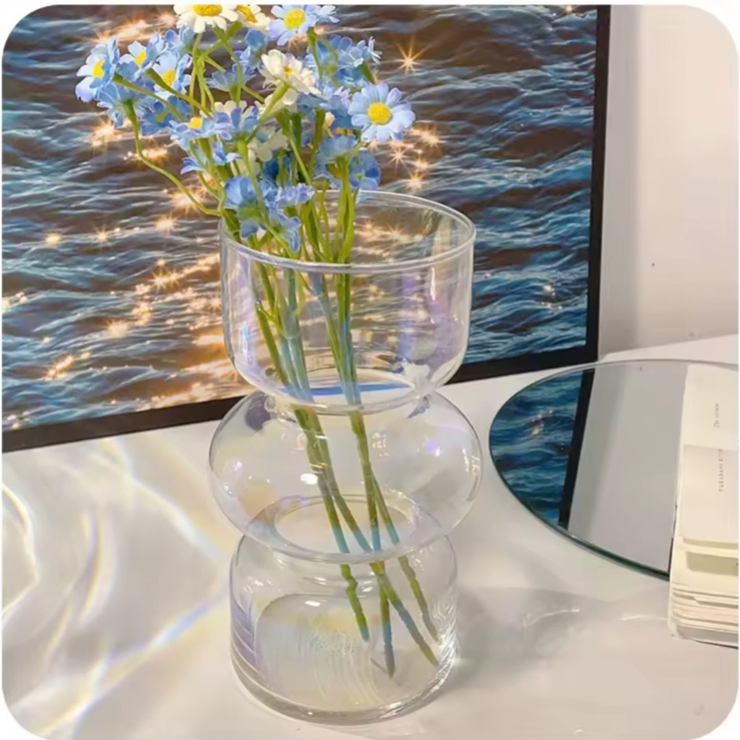 Circular mid flower vase
