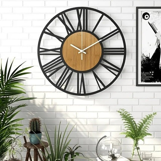 Round wall clock 