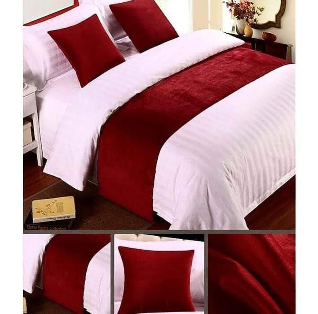 Bed runner
