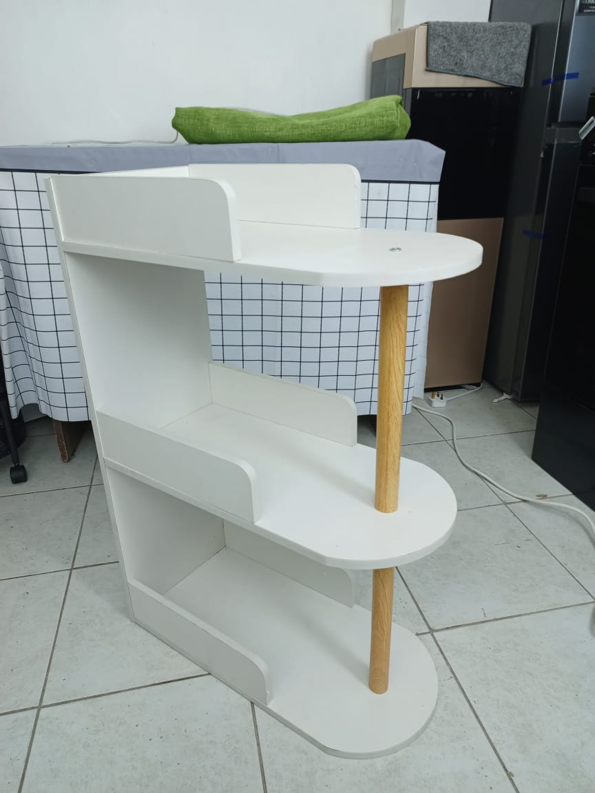 Bedside simple bookshelf