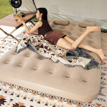 5*6 Inflatable air mattress with 2 pillows and electric pump