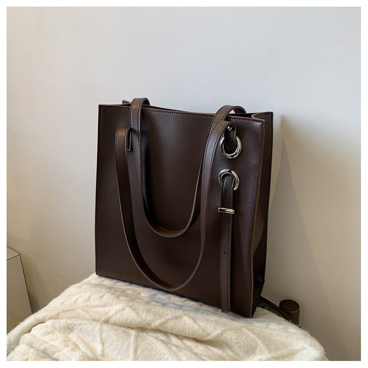Leather tote bag