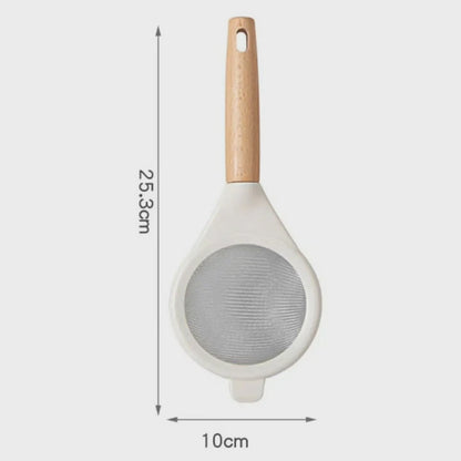 Wooden handle stainless mesh sieve