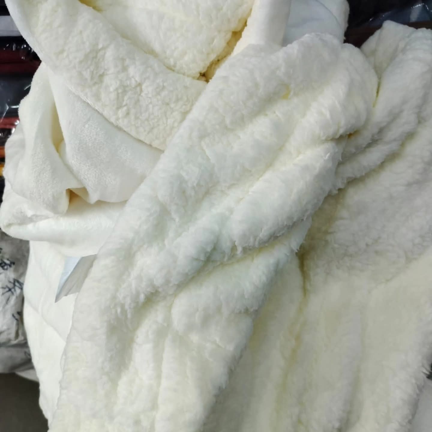 Sherpa fleece blanket
