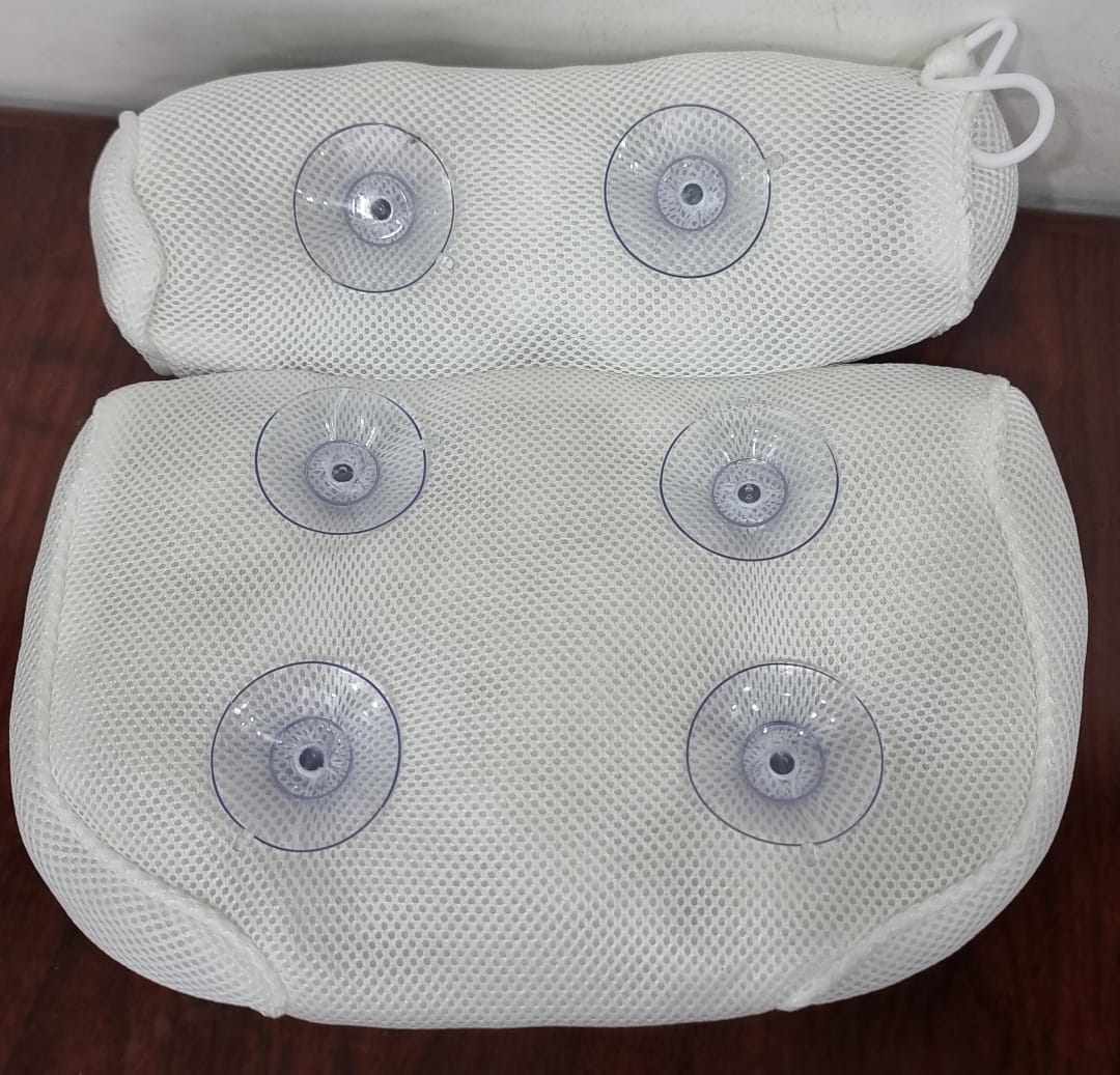 Nonslip bath tub pillow