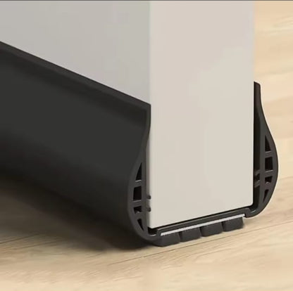 Door space sealer