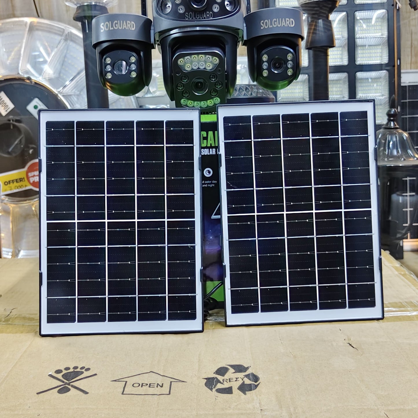 Four Lens 4G PTZ Smart AI Solar Camera