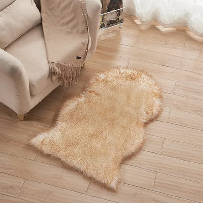 Mini faux fur rug