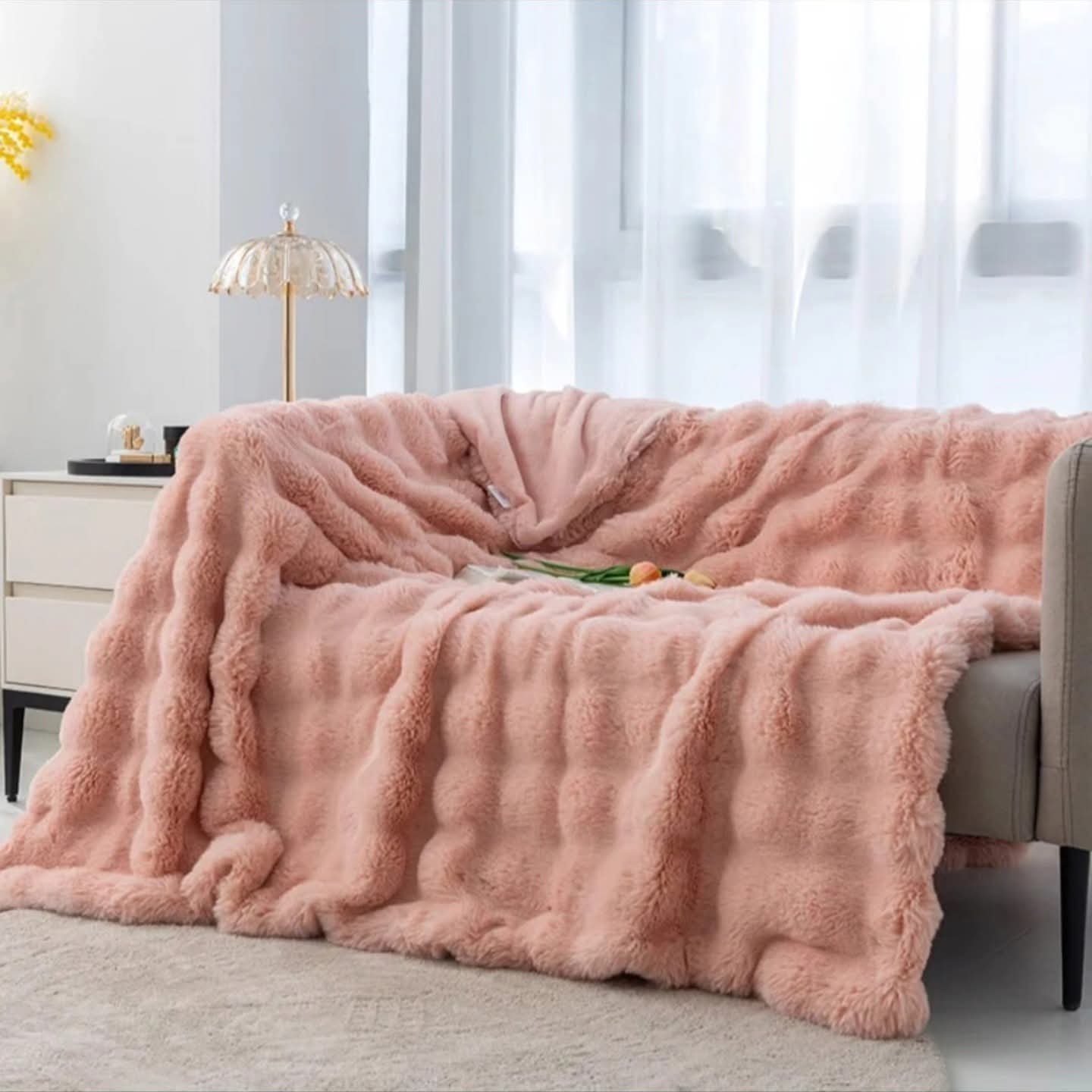 Bubble Fleece Throw Blanket