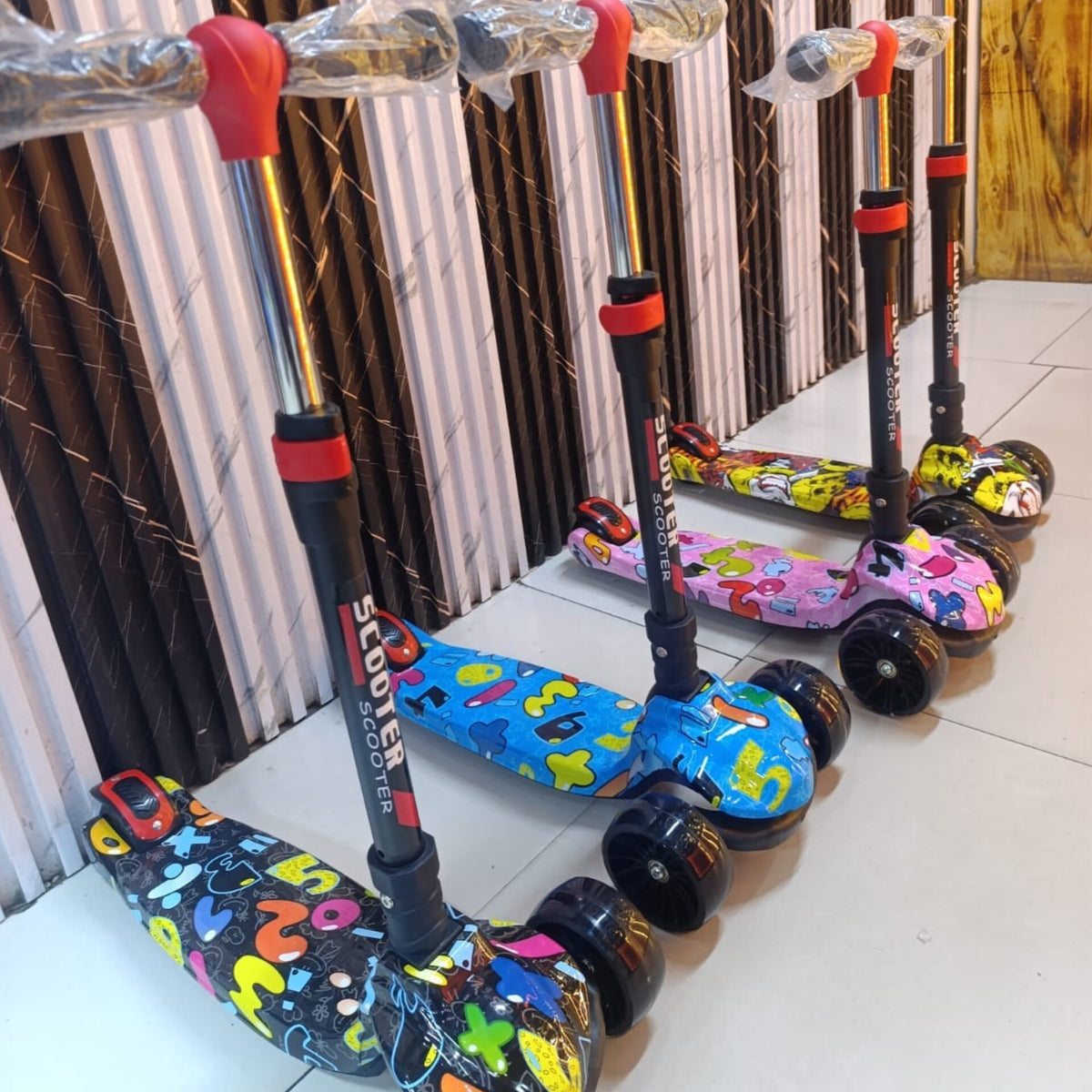 Kids 3 Wheel Scooter With Adjustable Handle And Thick Wheels