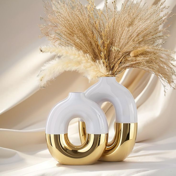 Gold electroplated flower vase