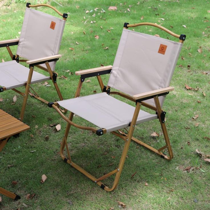 Foldable camping chair