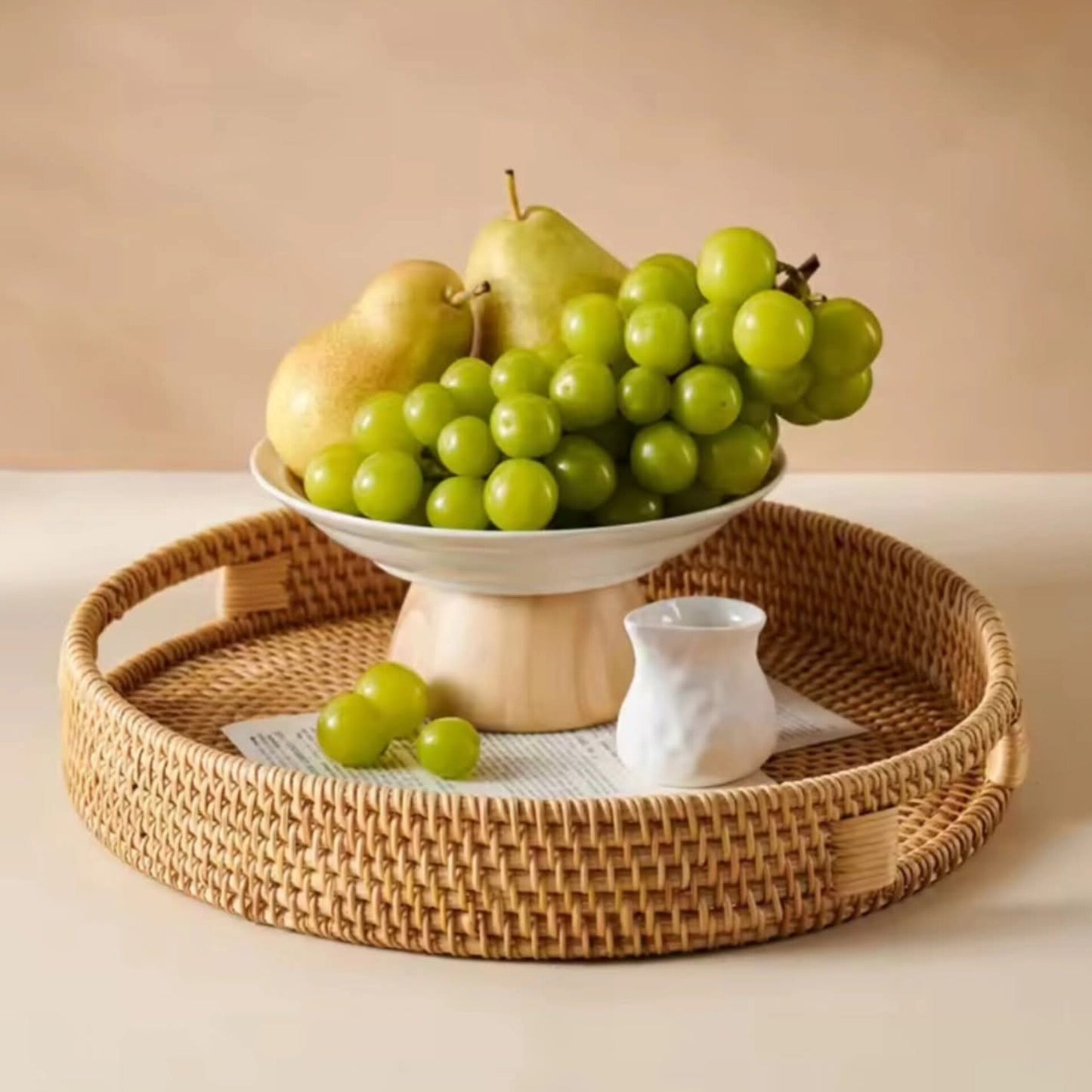 Round serving rattan tray