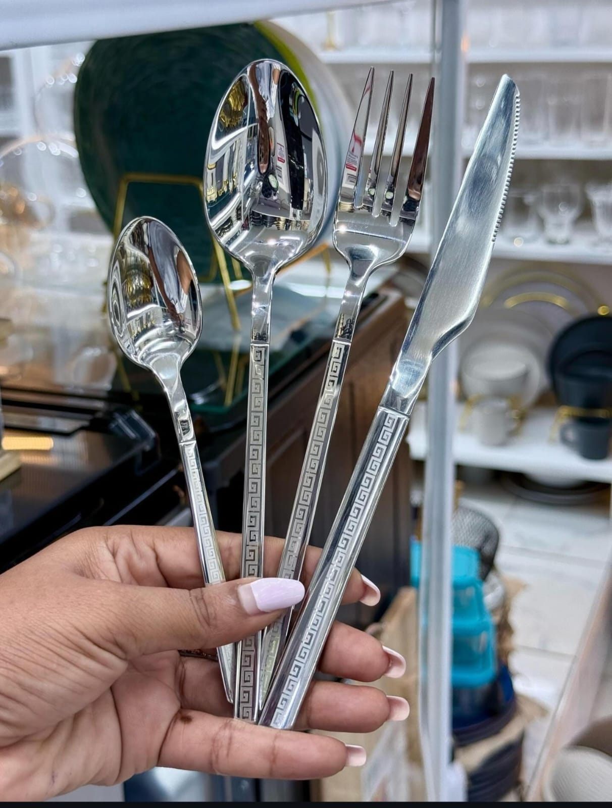 24Pc Stainless Cutlery Set