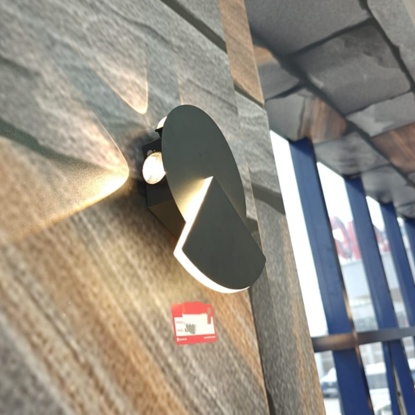 10W LED Decorative Indoor Wall Light  LL 2633 20 BK WW