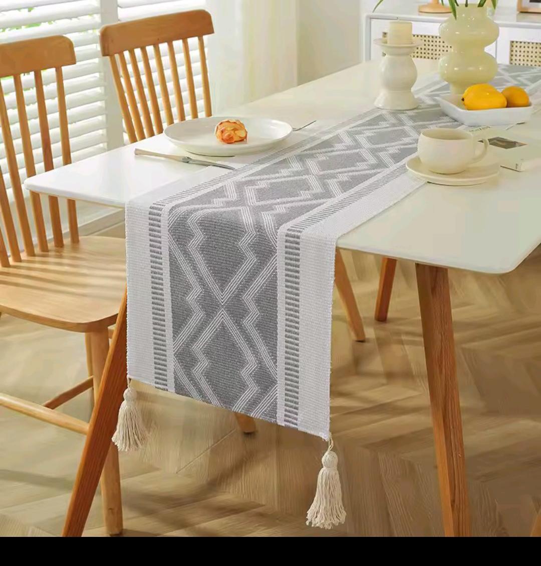 Tassel Cotton Linen Table Runner